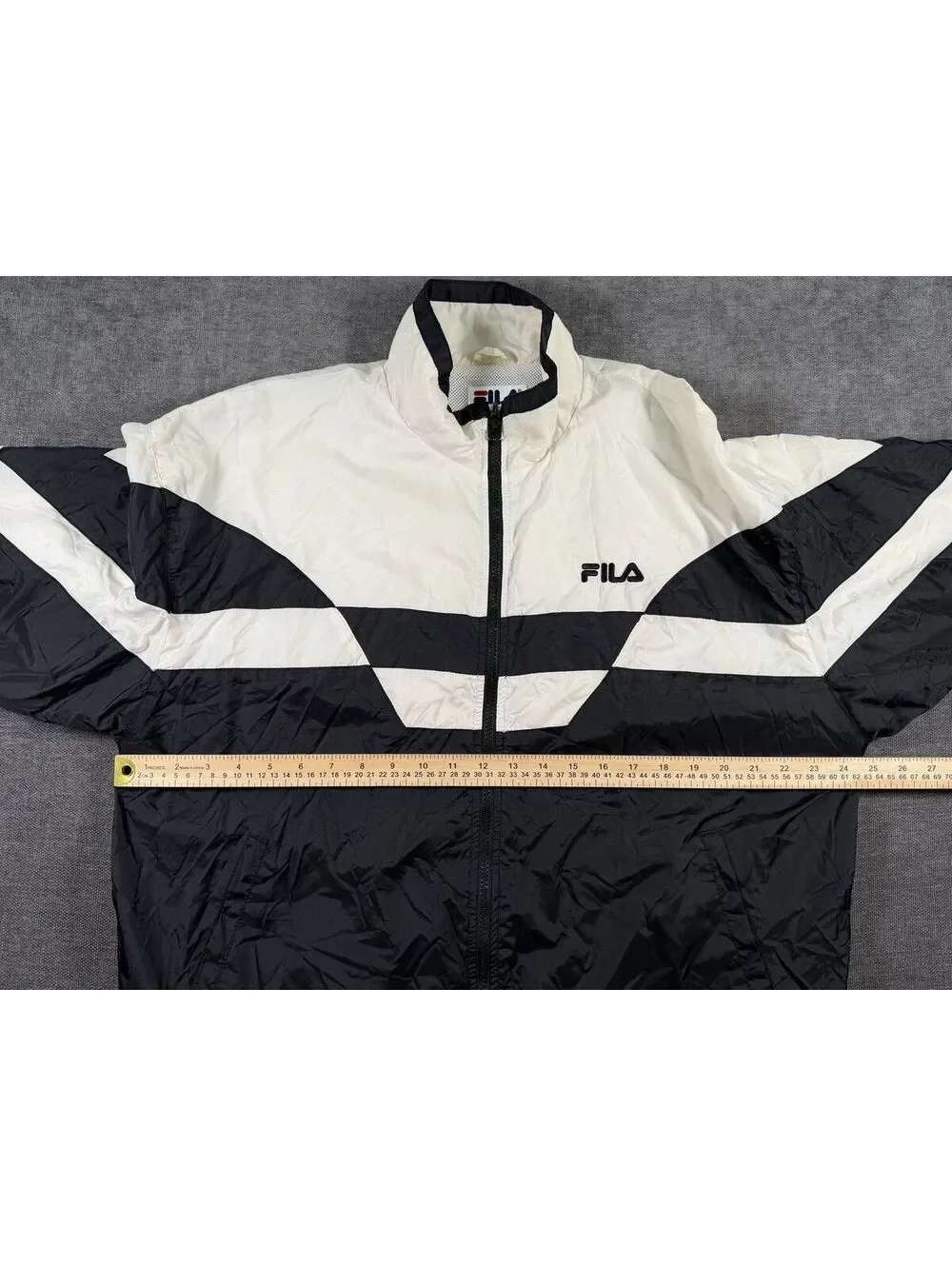 FILA Vintage Nylon Windbreaker Jacket Medium Black and White